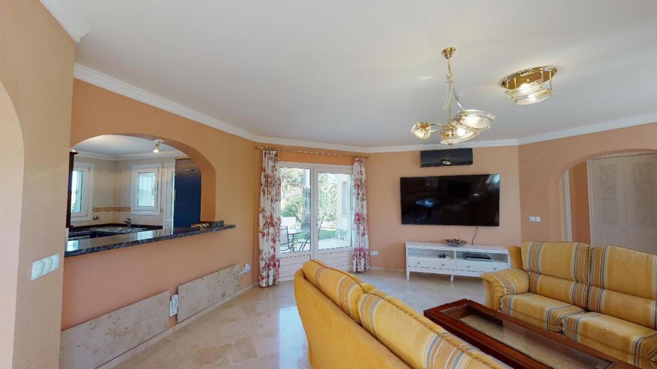 Apartamentos Y Villas Oliva Nova Golf Resort Екстер'єр фото
