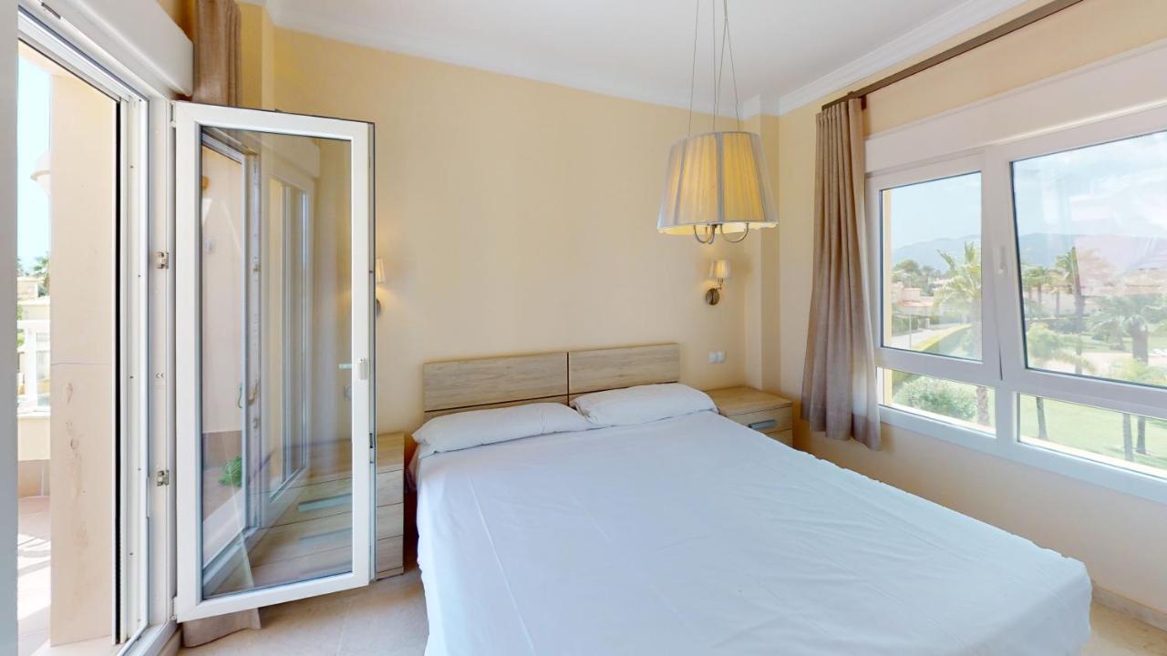 Apartamentos Y Villas Oliva Nova Golf Resort Екстер'єр фото